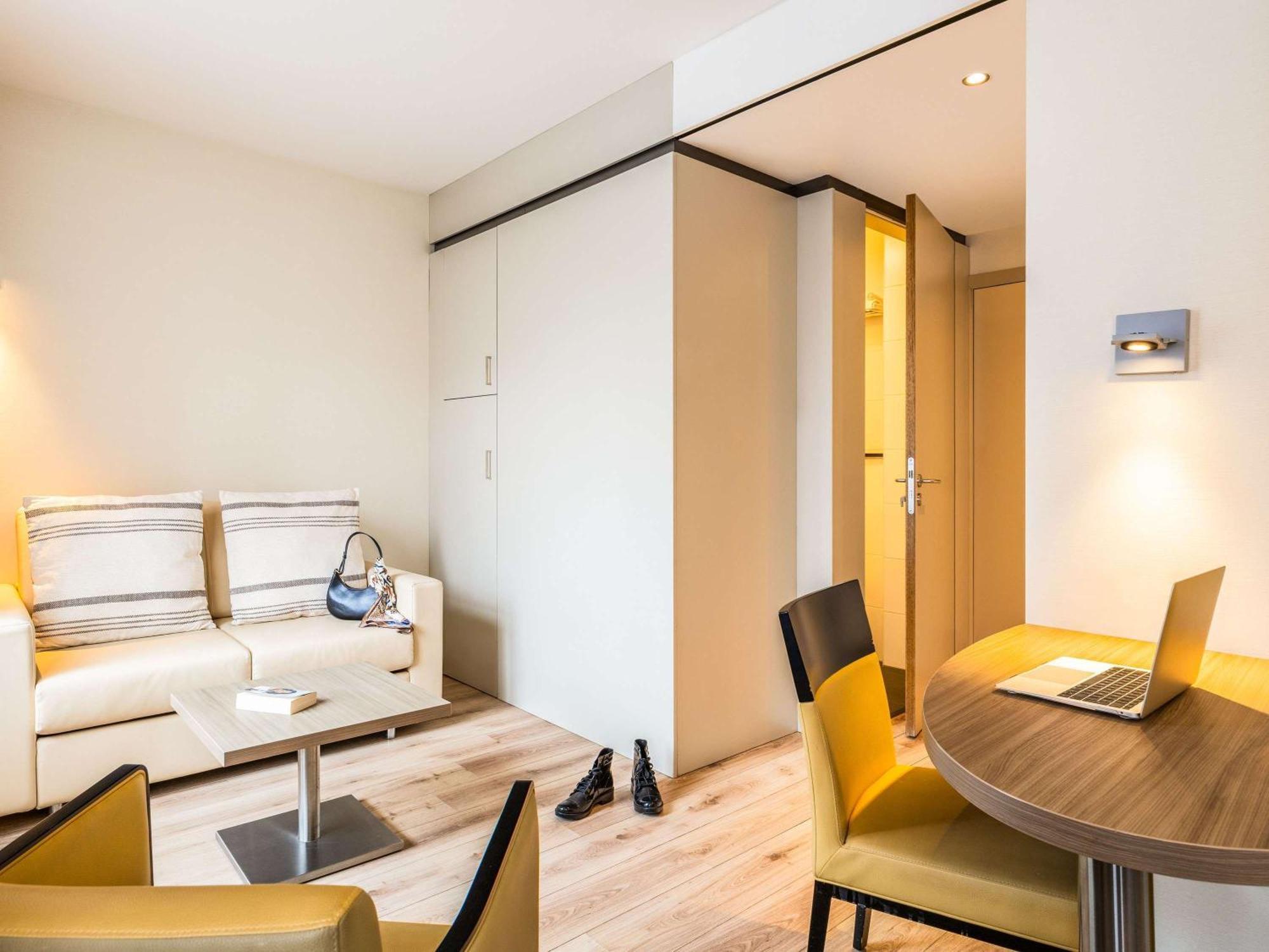 Ibis Styles Hotel Brussels Centre Stephanie Saint-Gilles Exteriör bild