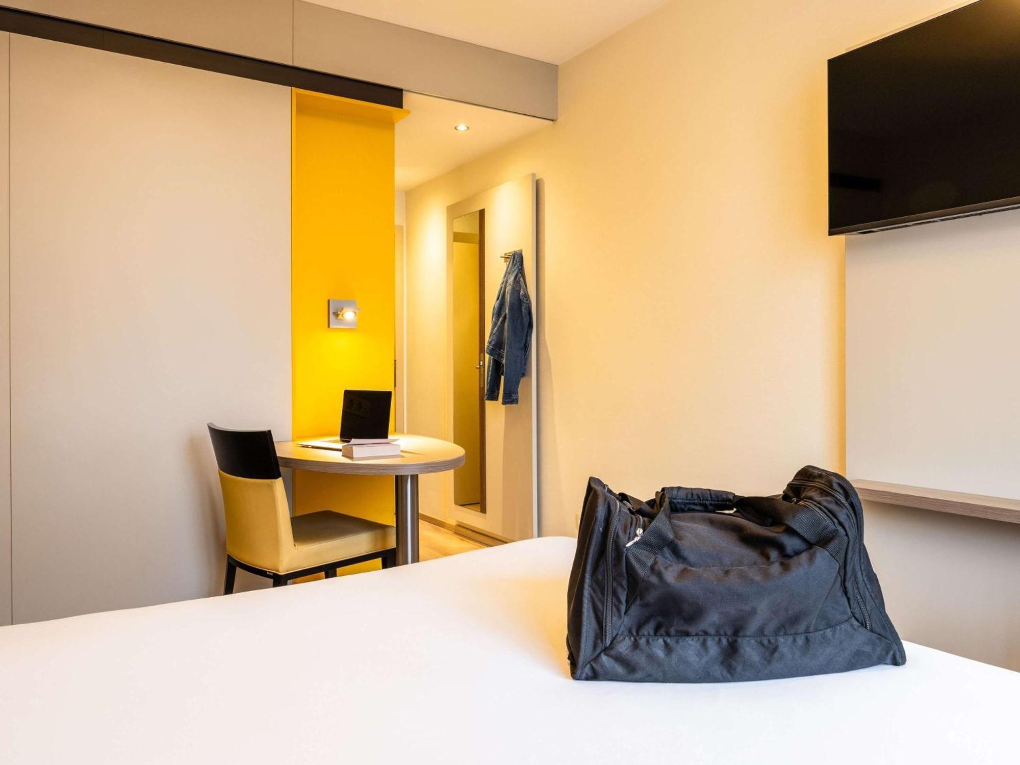 Ibis Styles Hotel Brussels Centre Stephanie Saint-Gilles Exteriör bild