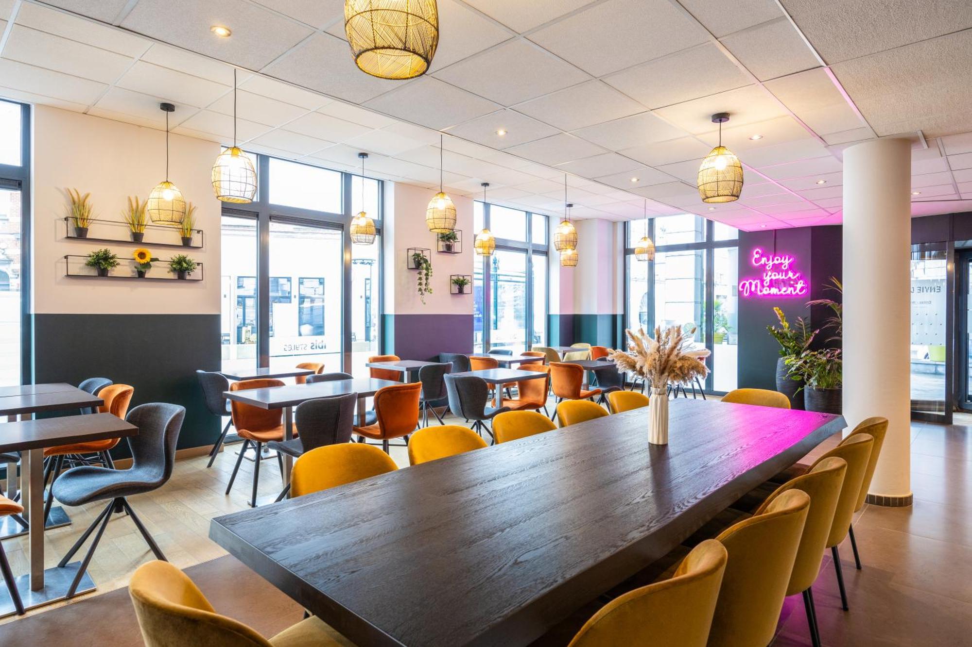 Ibis Styles Hotel Brussels Centre Stephanie Saint-Gilles Exteriör bild