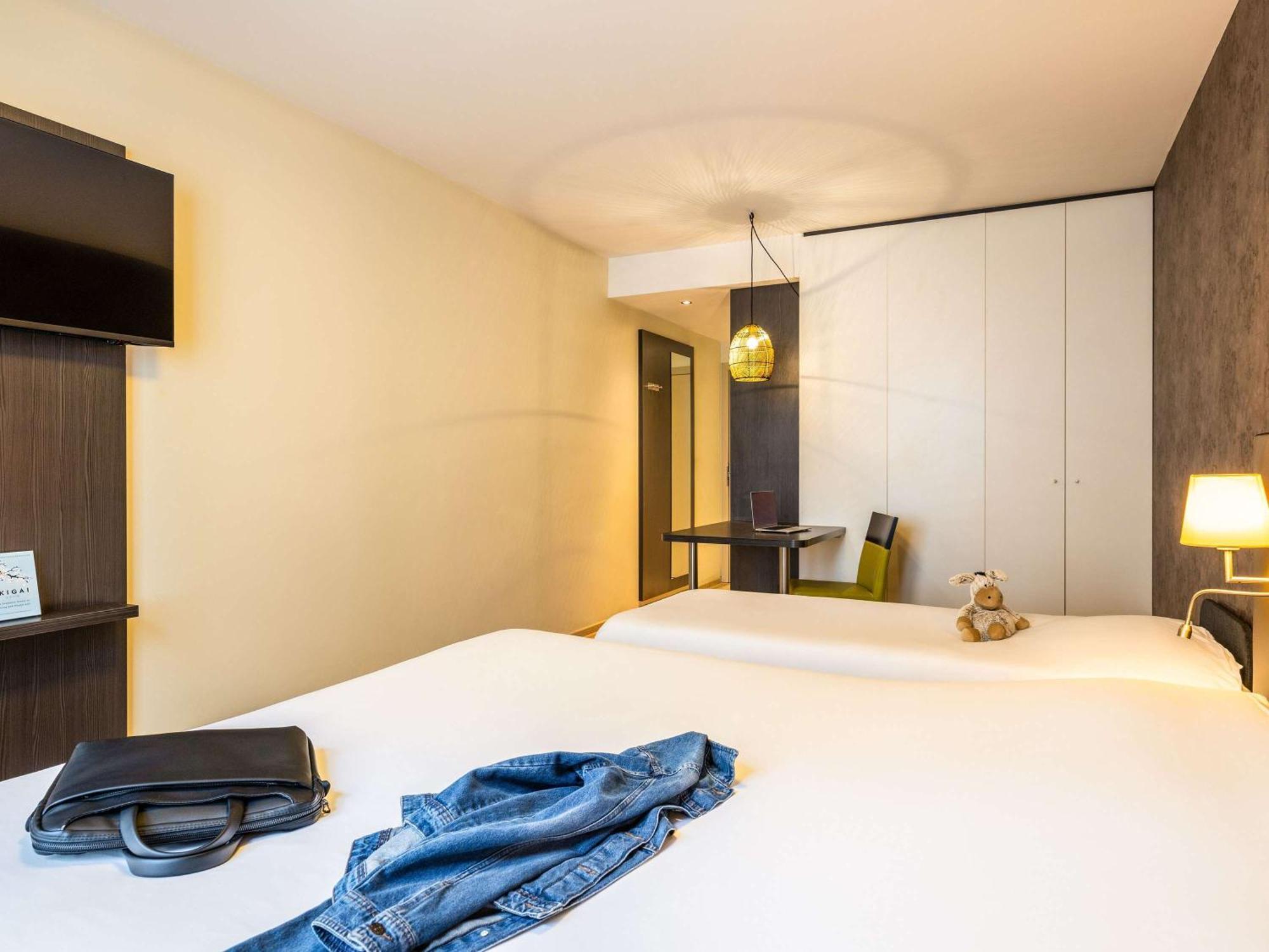Ibis Styles Hotel Brussels Centre Stephanie Saint-Gilles Exteriör bild