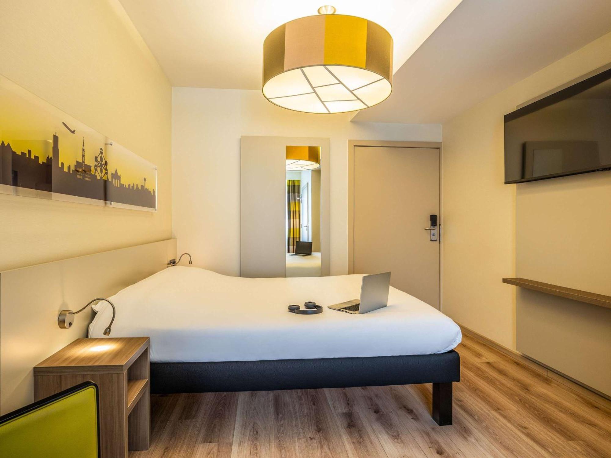 Ibis Styles Hotel Brussels Centre Stephanie Saint-Gilles Exteriör bild